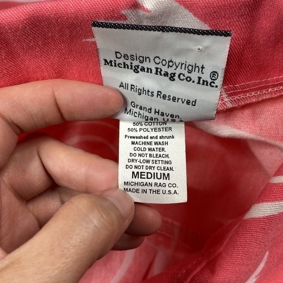 Michigan Rag Company Pink Flamingo Button Up Shirt Size Medium - Picture 8 of 8